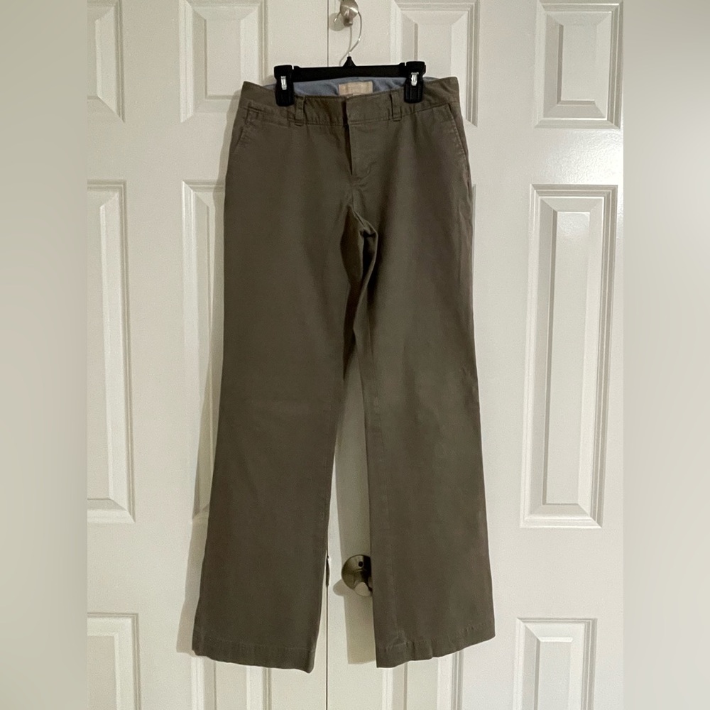 Banana Republic Ryan fit - good used condition, smoke/pet free home